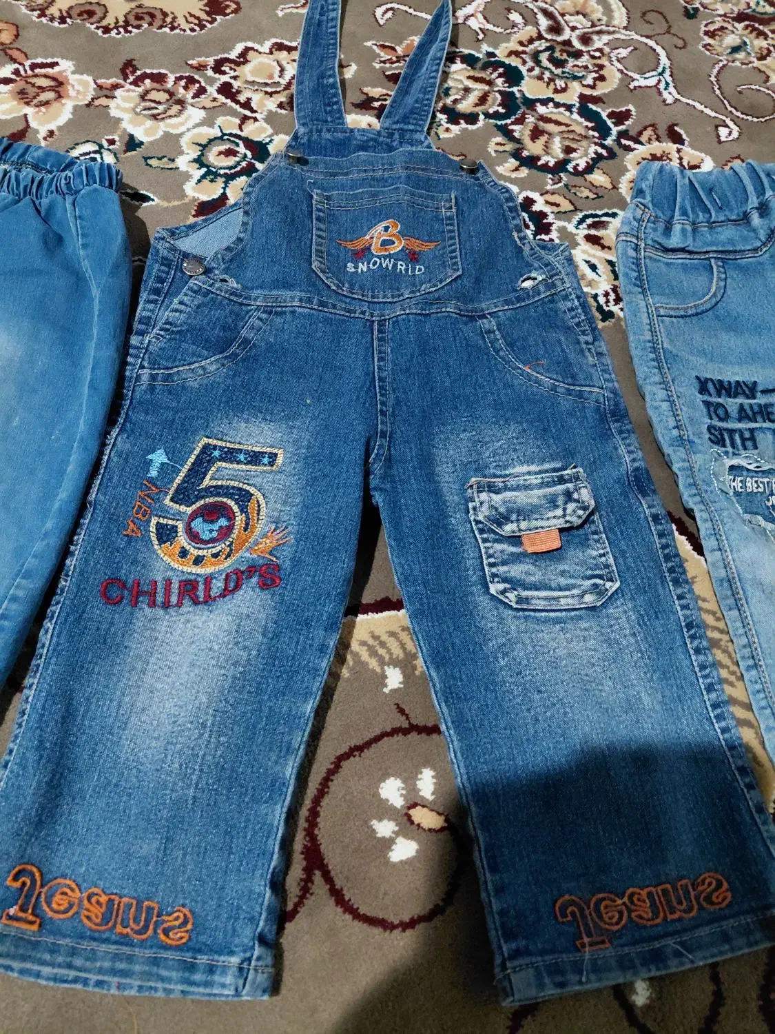 لباس|لباس|بیرجند, |دیوار