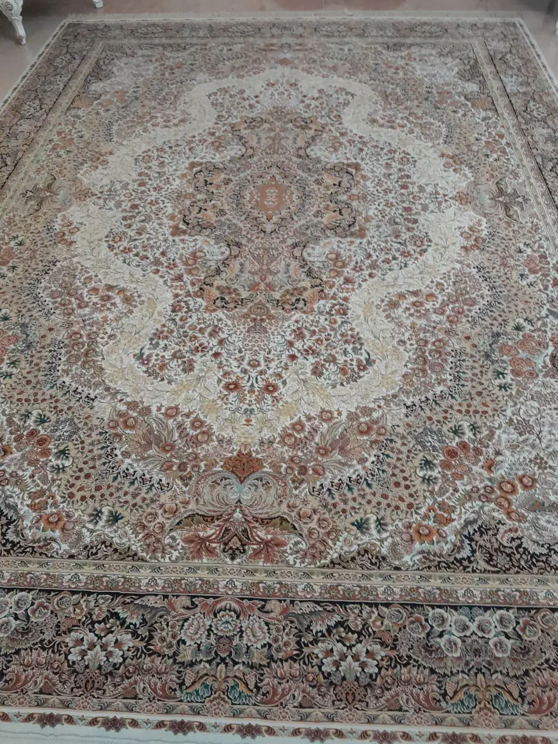 فرش ۱۲ متری ۱۰۰۰ شانه تبریز|فرش|ساری, |دیوار