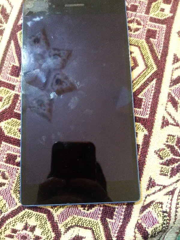 تبلت لنووا|تبلت|مشهد, حجاب (شهرک غرب)|دیوار