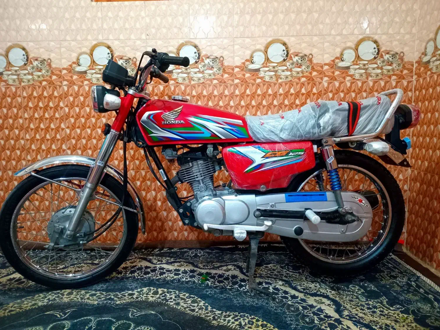 ونتوفایف|موتورسیکلت|پارود, |دیوار