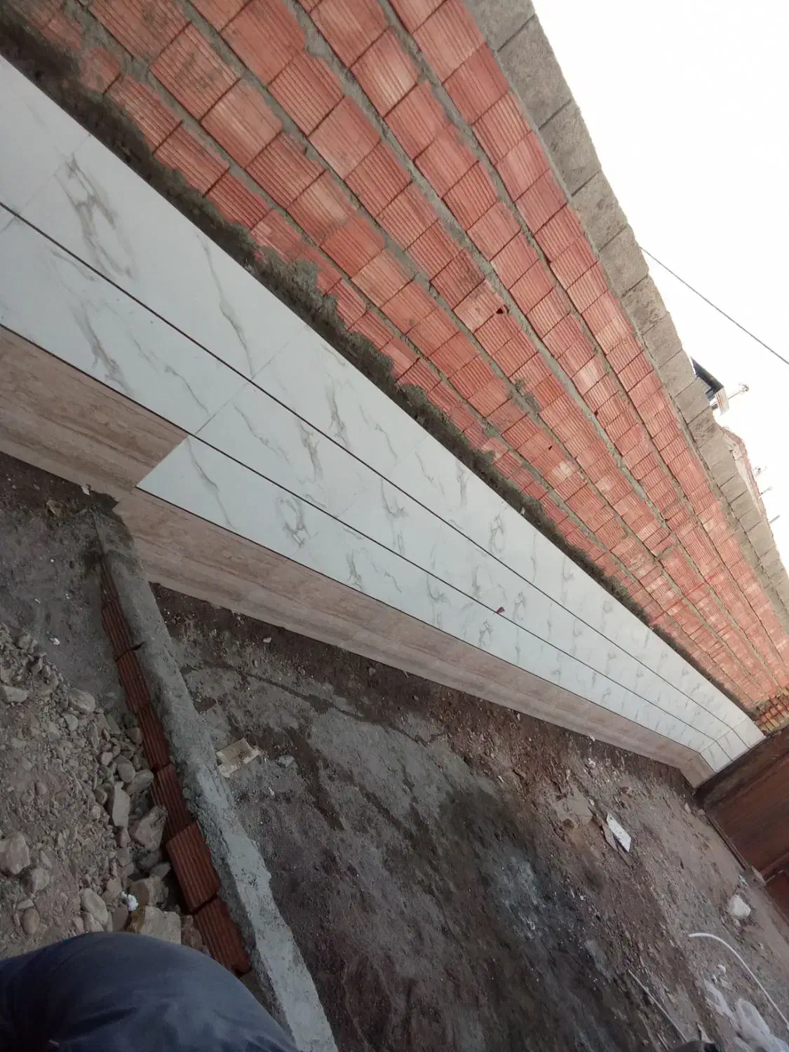 اوستا بنا سیمان کاری دیوار چین سرامیک کاری|خدمات پیشه و مهارت|کرمان, |دیوار