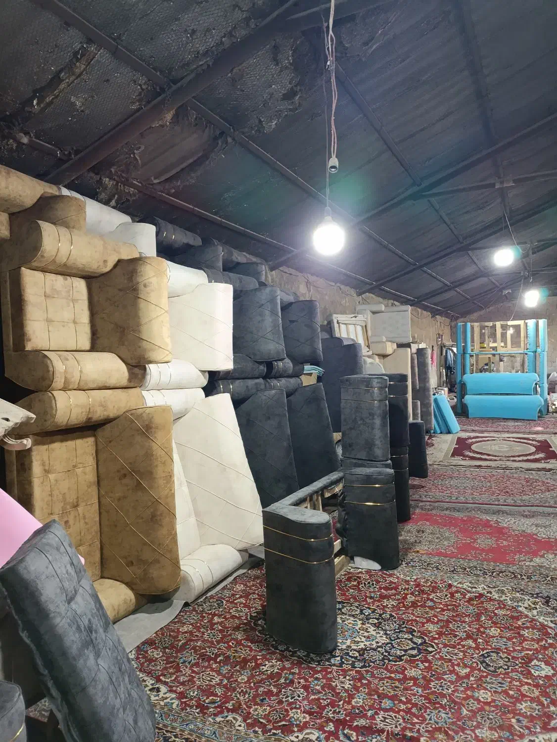 مبل هفت نفره اسکارلت|مبلمان خانگی و میز عسلی|رباط‌کریم, نصیرشهر|دیوار