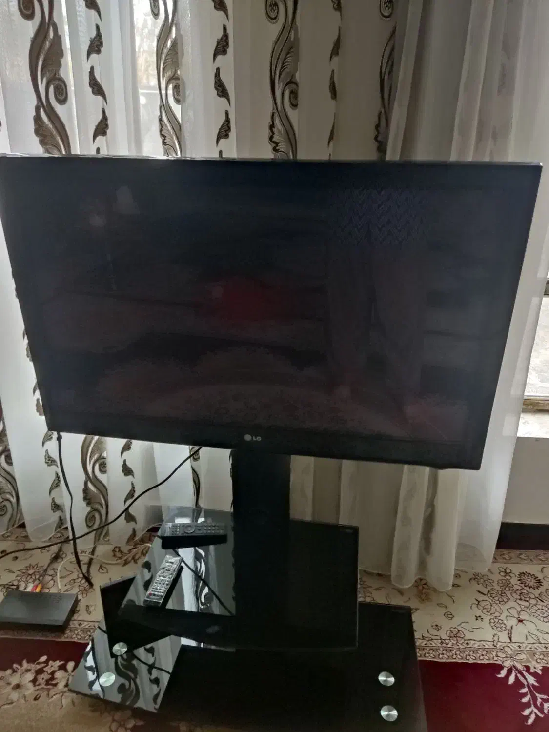 تلویزیون الجی ۴۲اینچ|تلویزیون و پروژکتور|ایوان, |دیوار