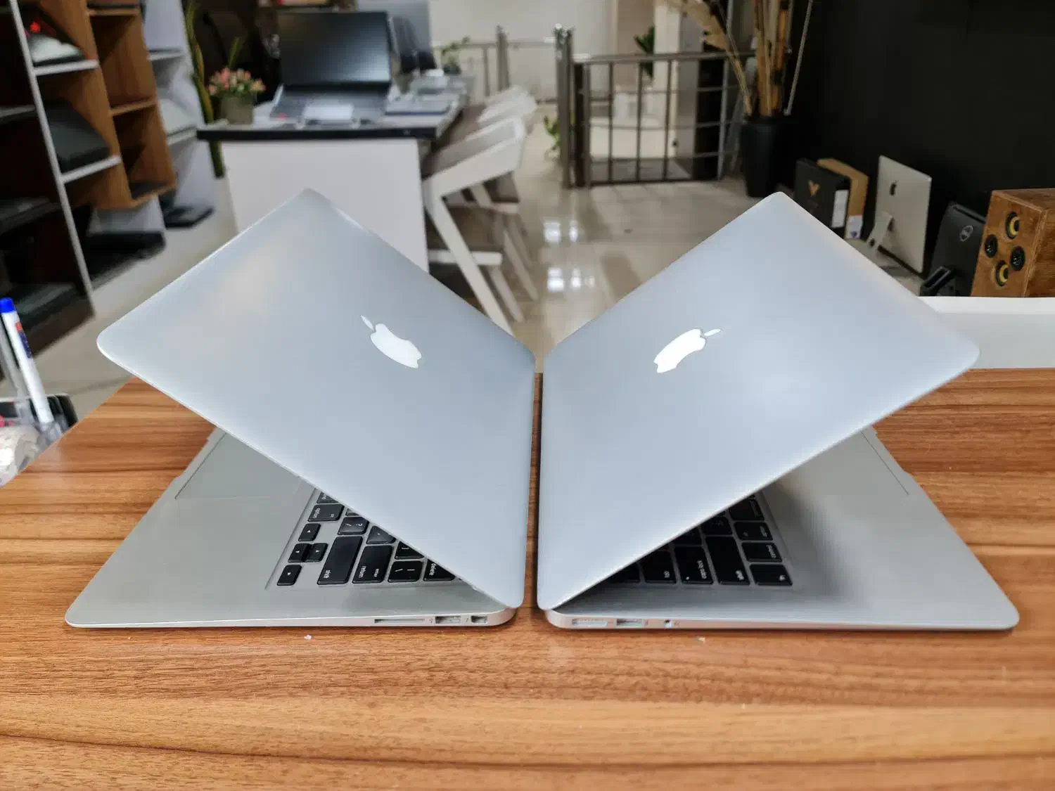 مک بوک ایر ۲۰۱۷ و ۲۰۱۵ فوق اسلیم core i5 ram 8|رایانه همراه|شیراز, فرگاز|دیوار