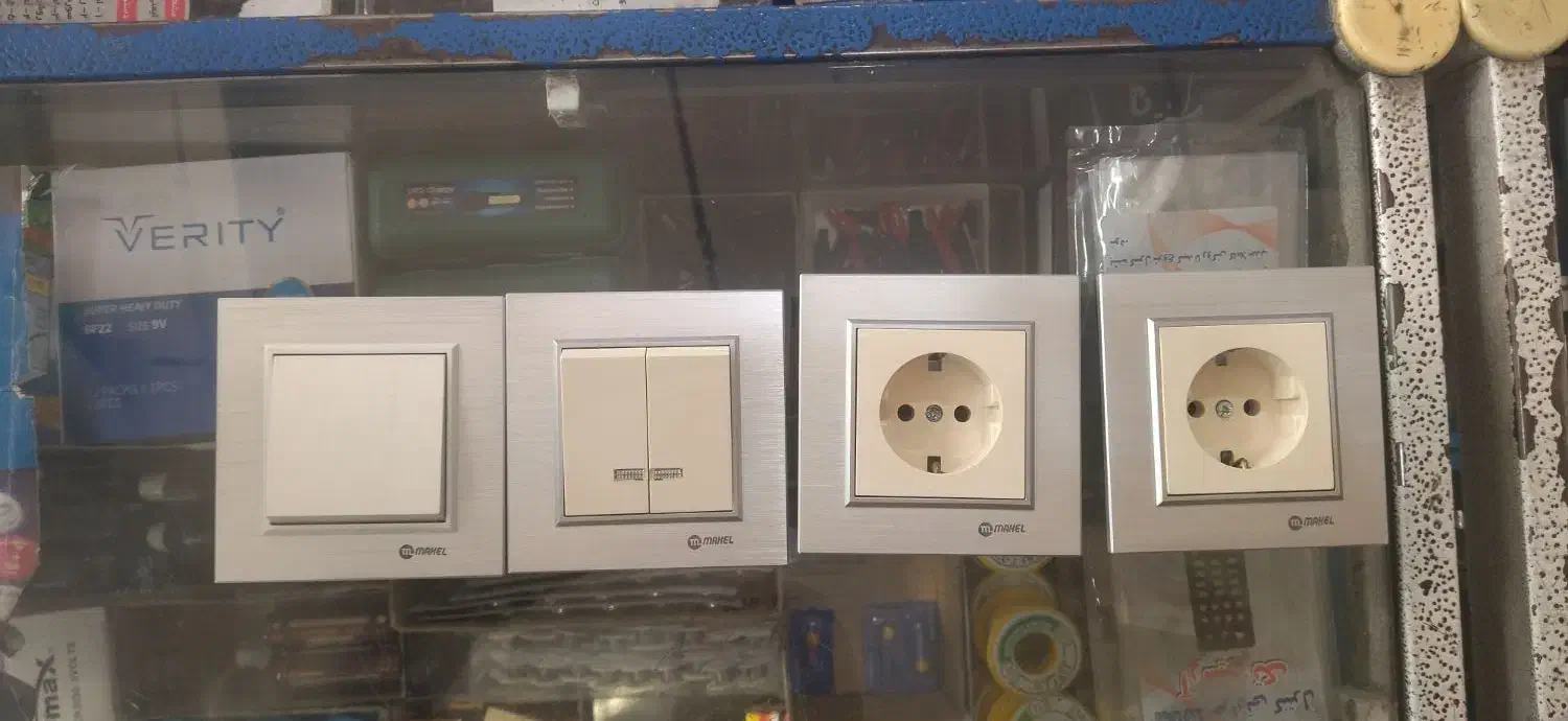 کلید پریز میکل ترک|مصالح و تجهیزات ساختمان|تهران, تولید دارو|دیوار