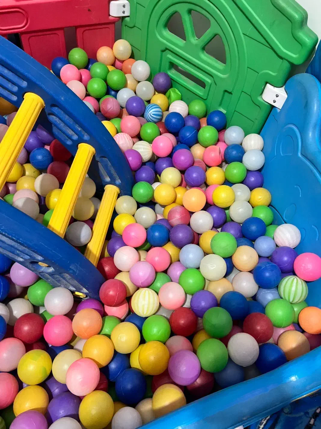 استخر توپ|اسباب‌‌بازی|چابهار, |دیوار