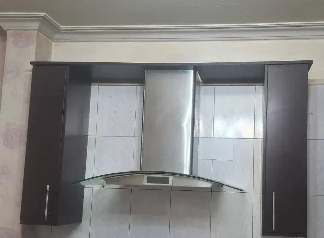 هود|هود|قرچک, زیبا شهر|دیوار