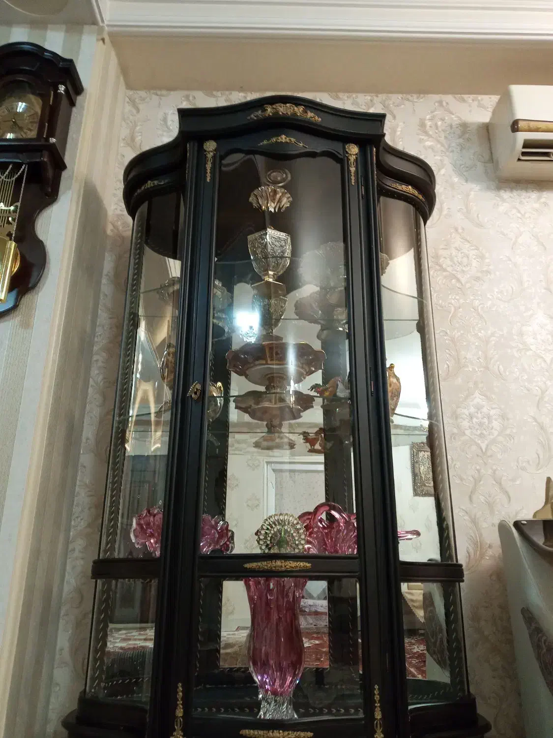 بوفه سلطنتی مشکی|بوفه، ویترین، کنسول|تبریز, |دیوار