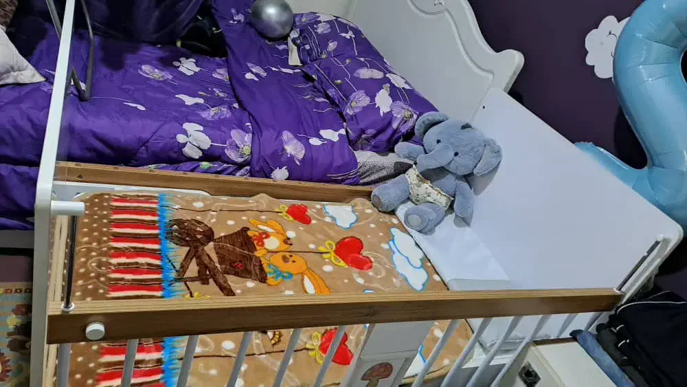 تخت کودک|تخت و سرویس خواب|رشت, گلزاران|دیوار