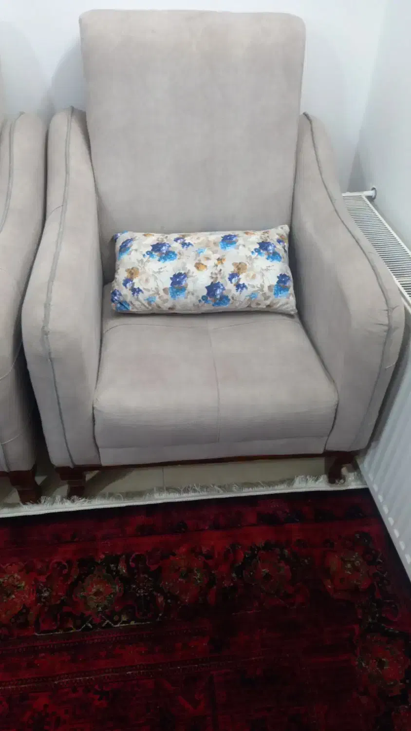 مبل راحتی|مبلمان خانگی و میز عسلی|اصفهان, خاتون‌آباد|دیوار