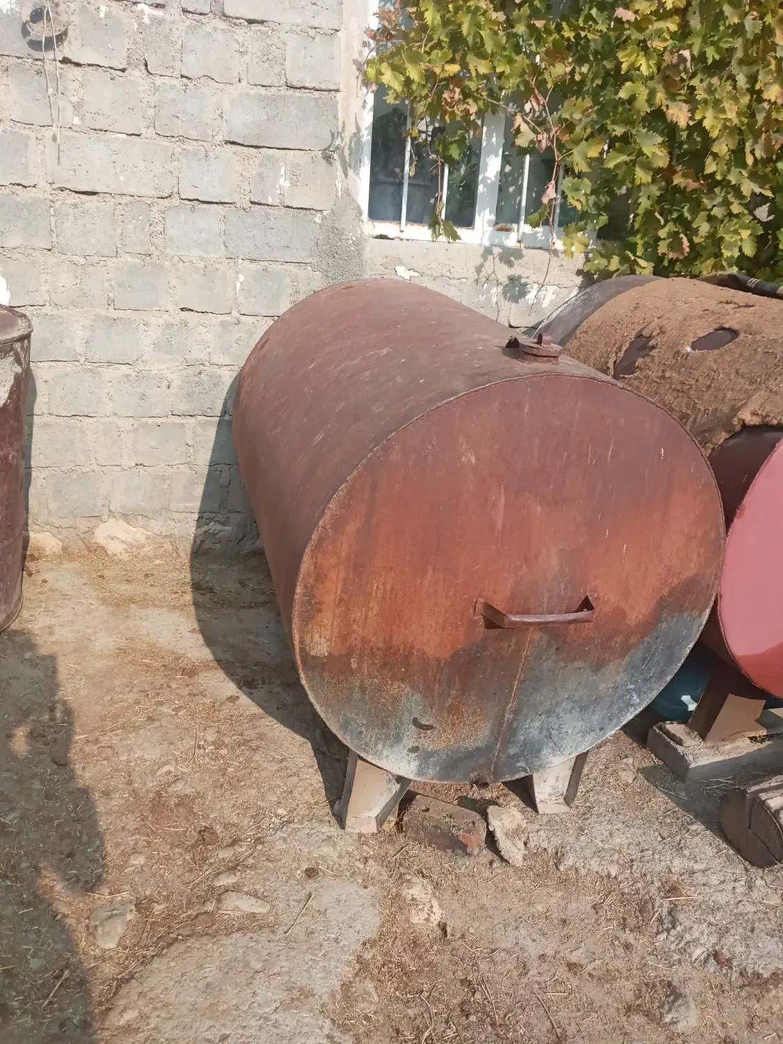 تانکر ۱۰۰۰ لیتر ورق ۲ میل به بالا|مصالح و تجهیزات ساختمان|مهاباد (آذربایجان غربی), |دیوار