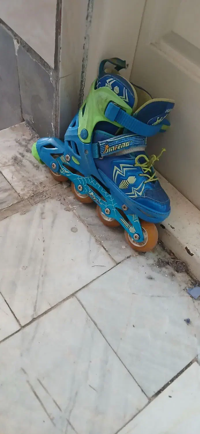 اسکیت ریلی لاستیک ژله ای چراغ دار|دوچرخه، اسکیت، اسکوتر|پاکدشت, حصار امیر|دیوار