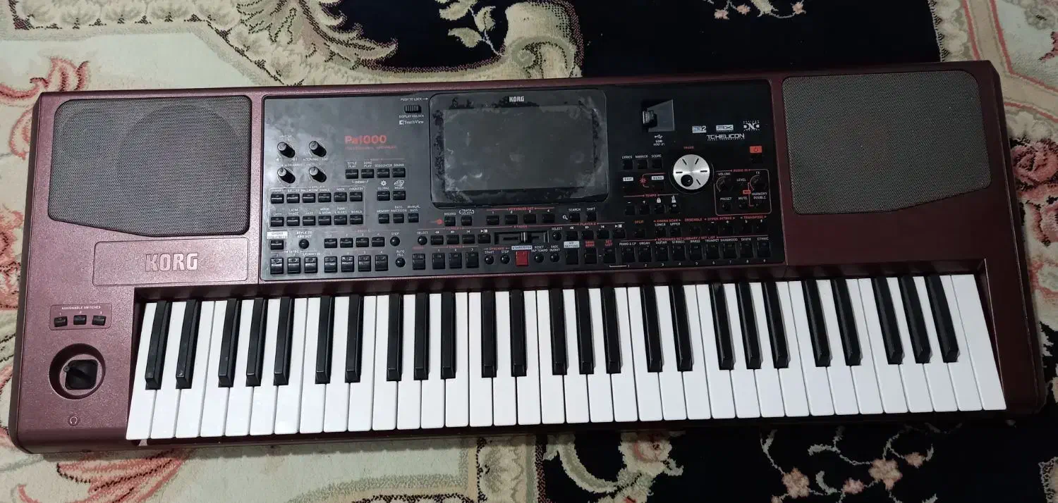 کیبورد pa1000 در حد نو کاملا سالم همراه با رم Sd|پیانو، کیبورد، آکاردئون|زیرآب, |دیوار