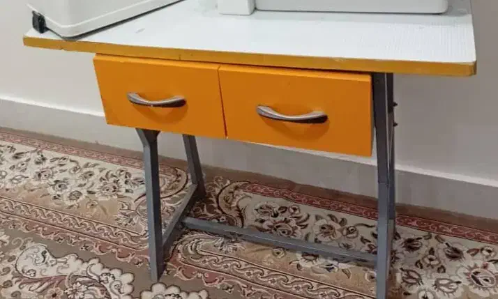 میز چرخ خیاطی|چرخ خیاطی و ریسندگی|سرایان, |دیوار