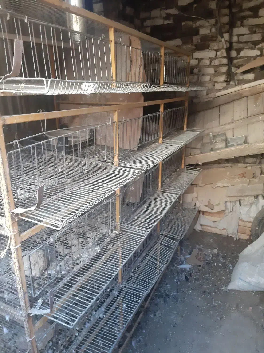 قفس ۵طبقه آهنی مخصوص کبوتر و بلدرچین و...|لوازم جانبی حیوانات|لنجان, |دیوار