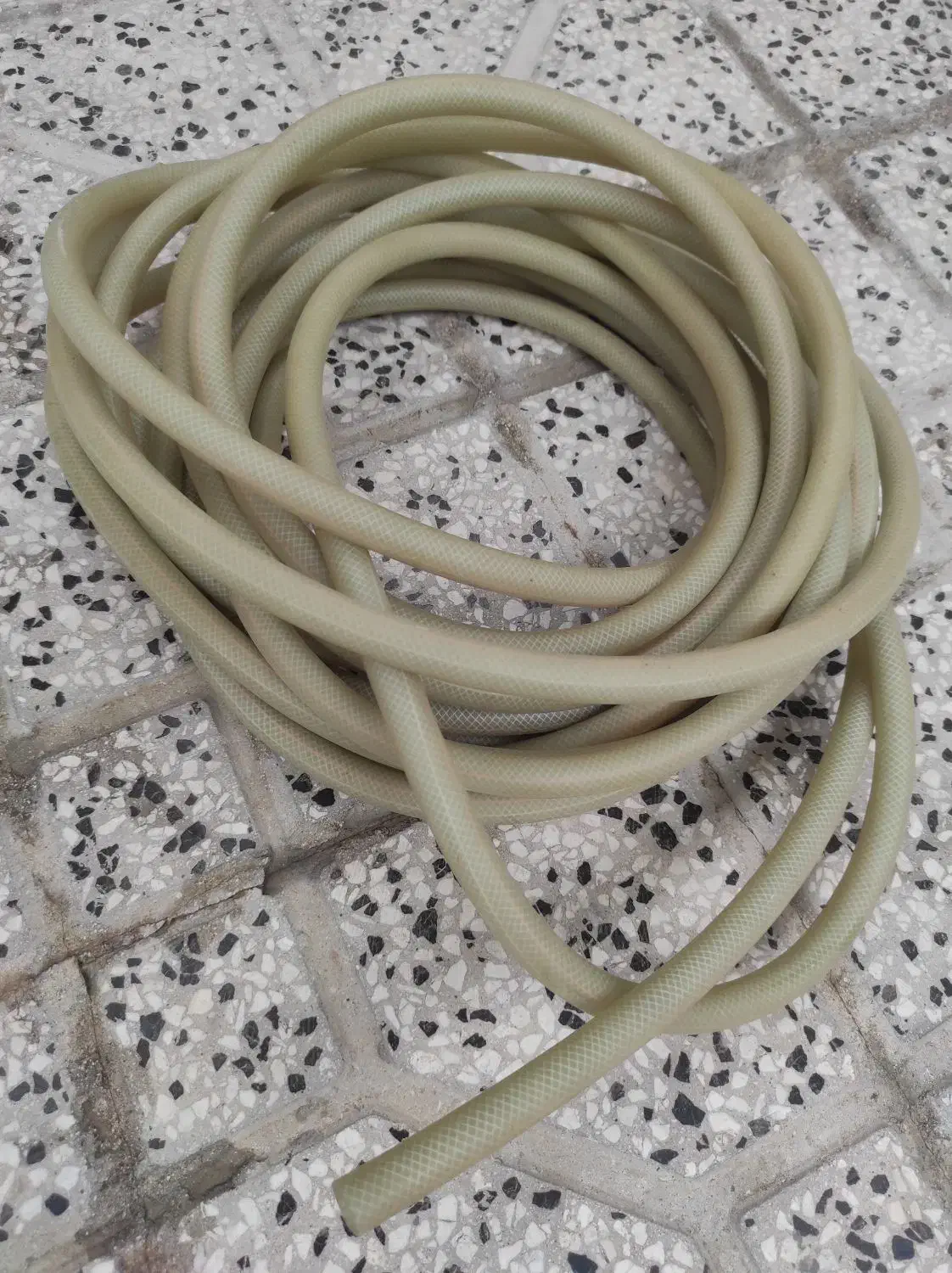 شیلنگ سالم جنس محکم  بشرط|مصالح و تجهیزات ساختمان|فاضل آباد, |دیوار