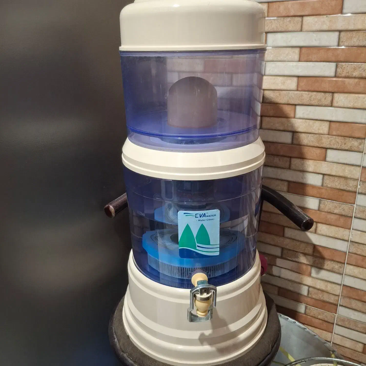 تصویه آب ایوا ساخت کره با سنگ سبز|آبسردکن و تصفیه آب|رشت, پل تالشان|دیوار