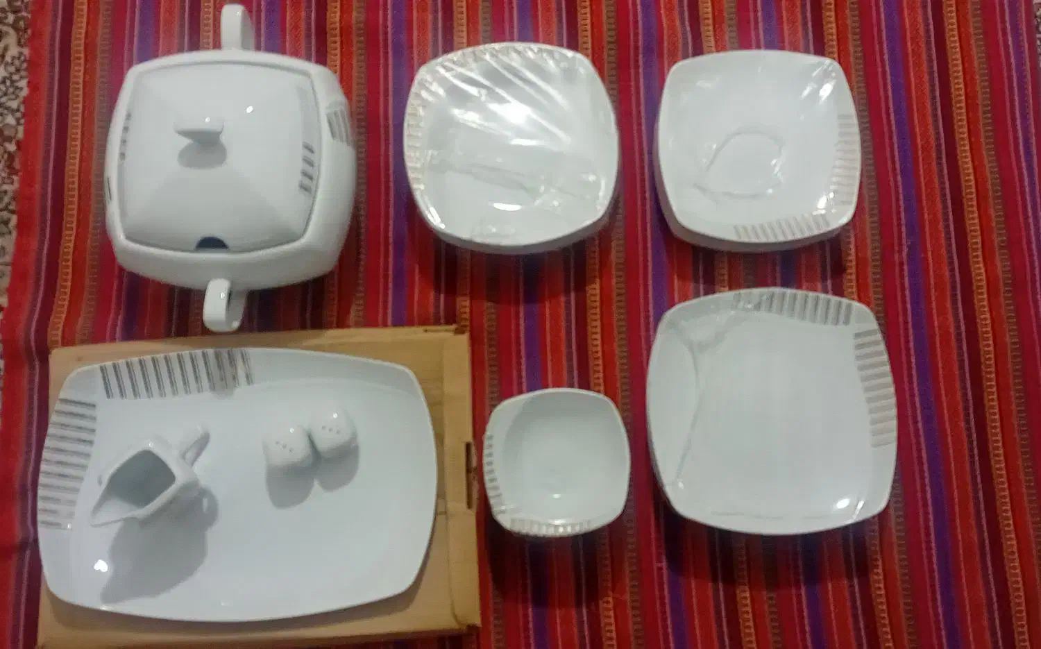 سرویس ۳۰ پارچه چینی توس|ظروف سرو و پذیرایی|قرچک, پویینک|دیوار