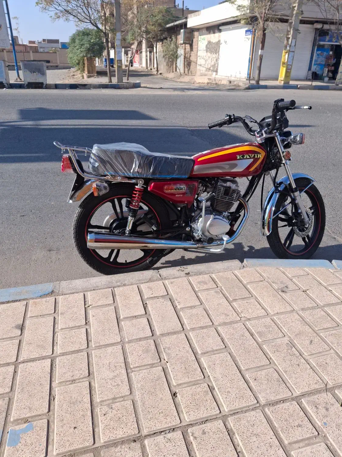 هوندا۲۰۰ کویر صفر فقط ۳۰۰ تا دونه کار کرده|موتورسیکلت|پاکدشت, پاکدشت (مامازند)|دیوار