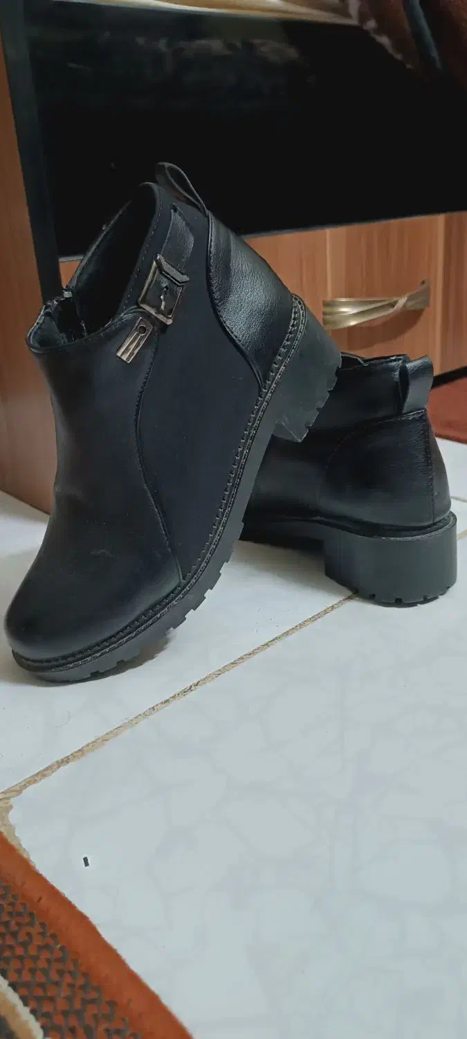 نیم بوت مشکی خاص|کیف، کفش، کمربند|اصفهان, دشتستان|دیوار