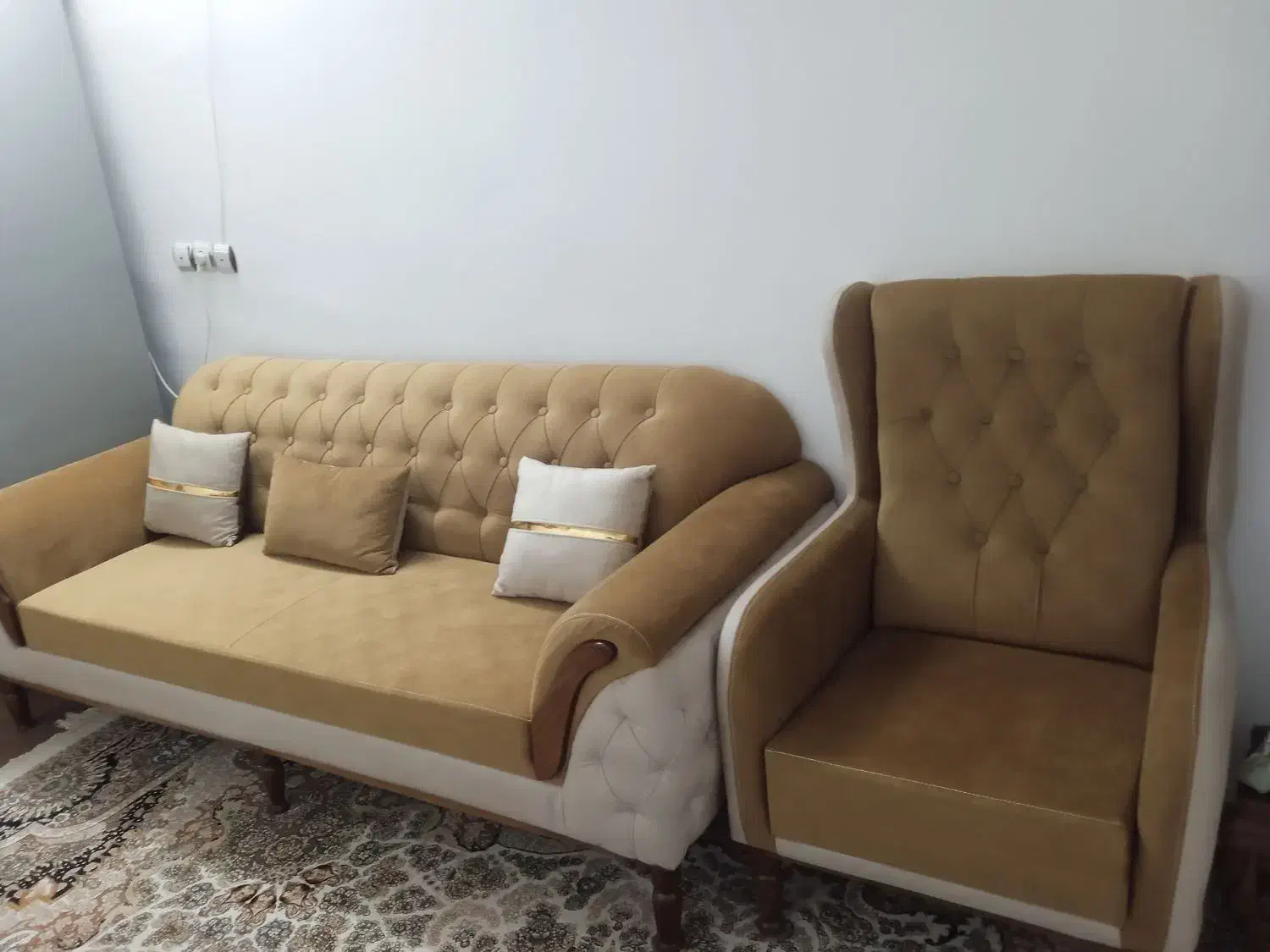 مبل چستر|مبلمان خانگی و میز عسلی|نیشابور, شهید بهشتی|دیوار