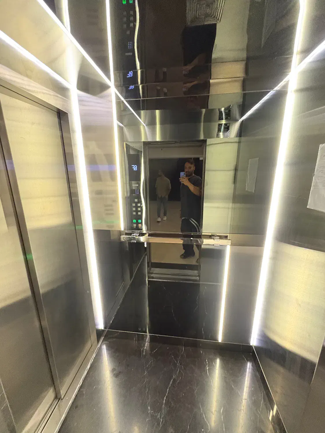 ۱۱۵ متر ۲ خواب کلید نخورده میدان ۶۰ سوپر لوکس