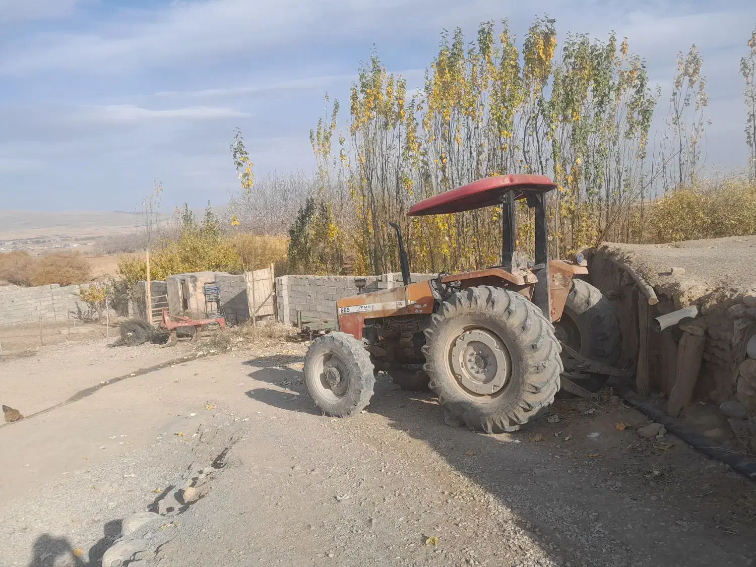 تراکتور۲۸۵|خودرو سنگین|نهاوند, |دیوار