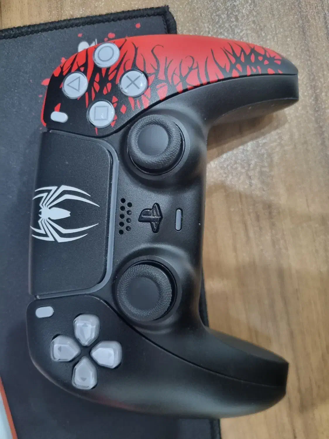 دسته بسیار سالم و نو|کنسول، بازی ویدئویی و آنلاین|کرج, کوی امامیه|دیوار