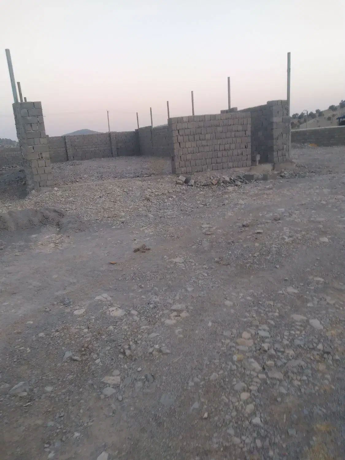 ۱۵۰۰ متر زمین در شهرک صنعتی با قیمت بسیار مناسب|فروش دفتر صنعتی، کشاورزی، تجاری|گچی, |دیوار