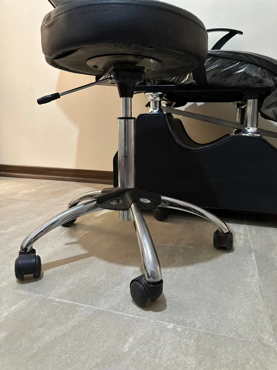 صندلی اصلاح و میکاپ|آرایشگاه و سالن‌های زیبایی|پاکدشت, پاکدشت (مامازند)|دیوار