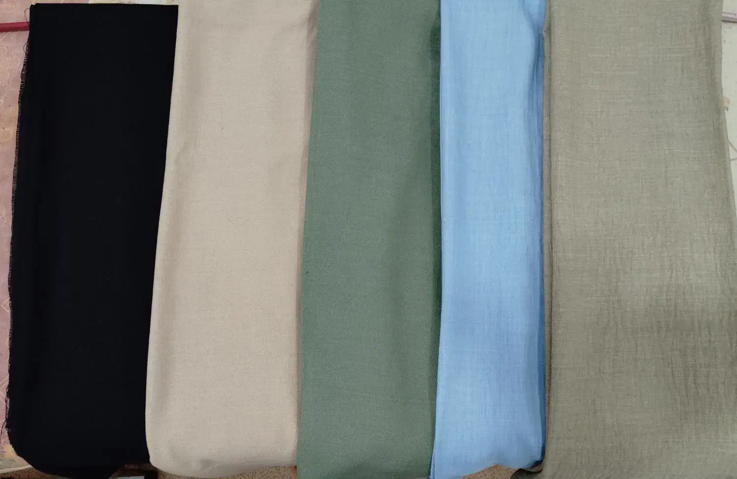 تکه پارچه|لوازم خیاطی و بافتنی|برازجان, |دیوار