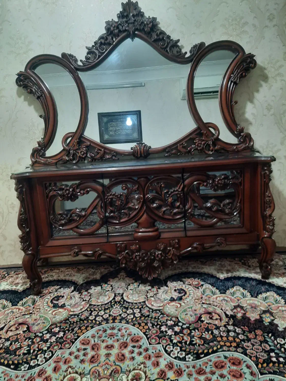 میز کنسول|بوفه، ویترین، کنسول|قم, امامزاده ابراهیم|دیوار