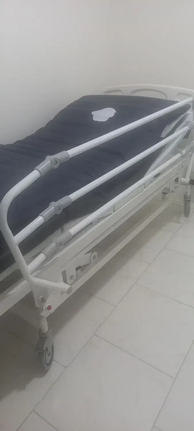 تخت بیمارستانی ۴ حالت بشکن مکانیکی|آرایشی، بهداشتی، درمانی|پردیس, فاز ۱۱|دیوار