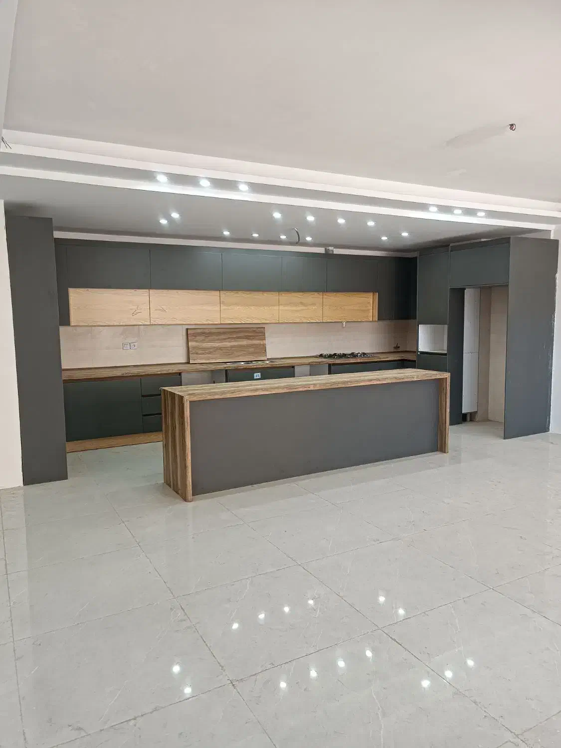 ۱۲۷ متر نوساز فول سه خواب|فروش آپارتمان|فیروزکوه, |دیوار