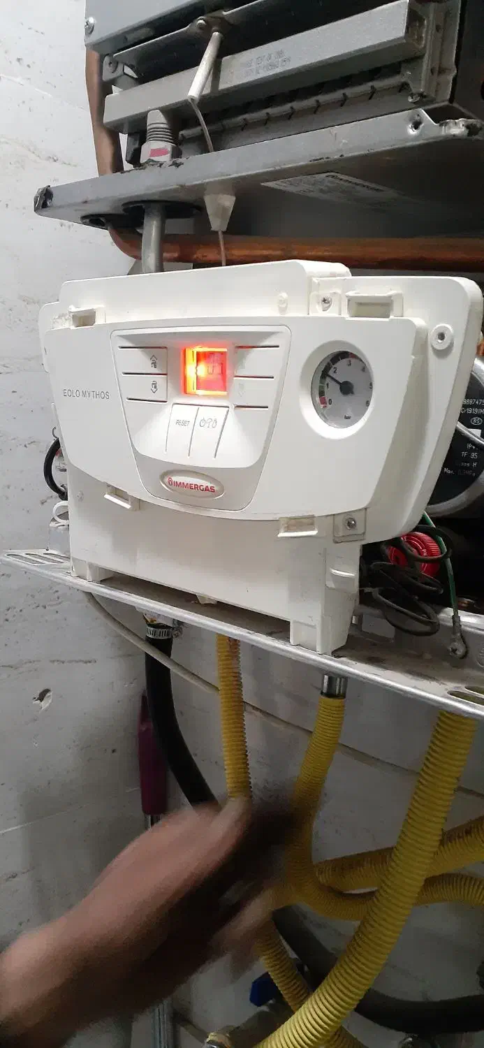 تعمیرات تخصصی پکیج و ابگرمکن دیواری بخاری کولر ابی|خدمات پیشه و مهارت|همدان, |دیوار