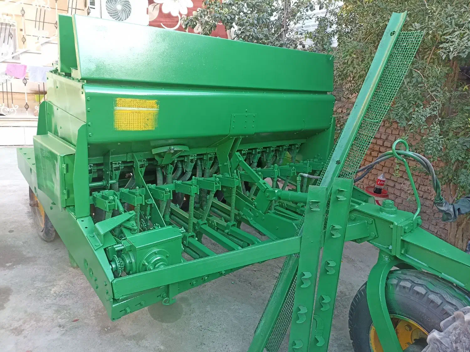 ردیفکاری کلزا گندم جو و نخود|خدمات باغبانی و درختکاری|مزرعه کتول, |دیوار