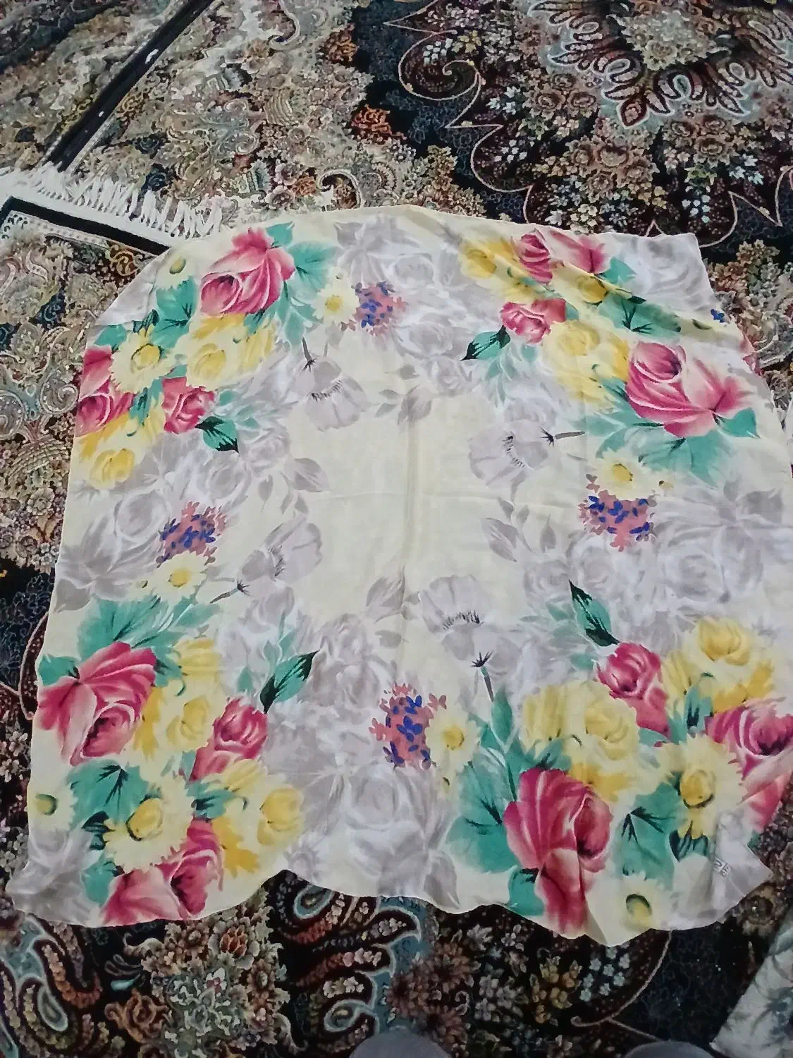 روسری|لباس|یزد, |دیوار