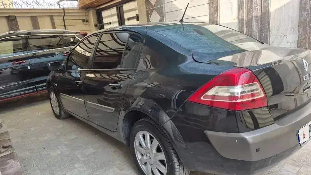 مگان۲۰۰۰ اتومات مشکی|خودرو سواری و وانت|فسا, |دیوار