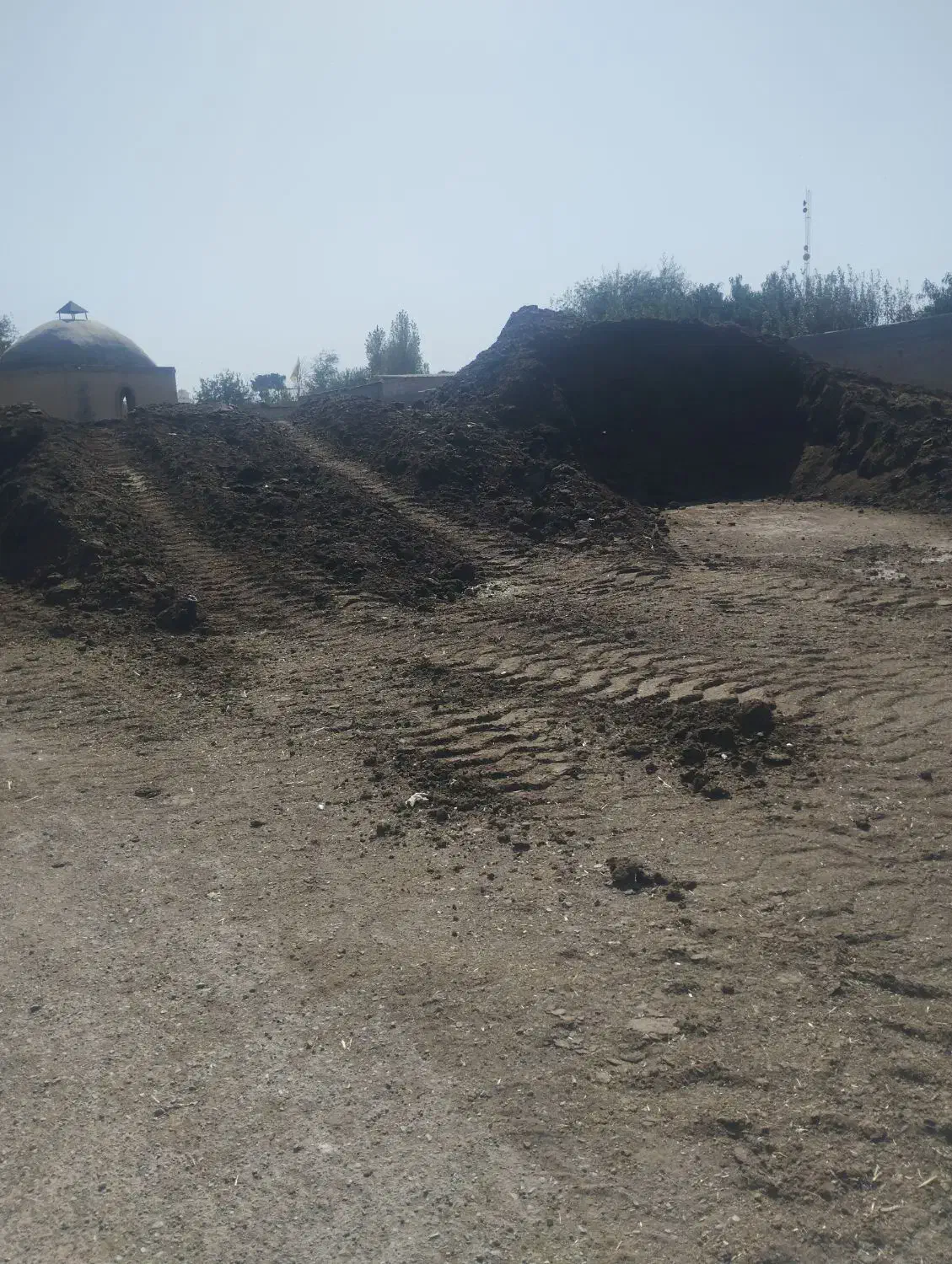 کود حیوانی قیمت مناسب|خدمات باغبانی و درختکاری|شهریار, کهنز|دیوار