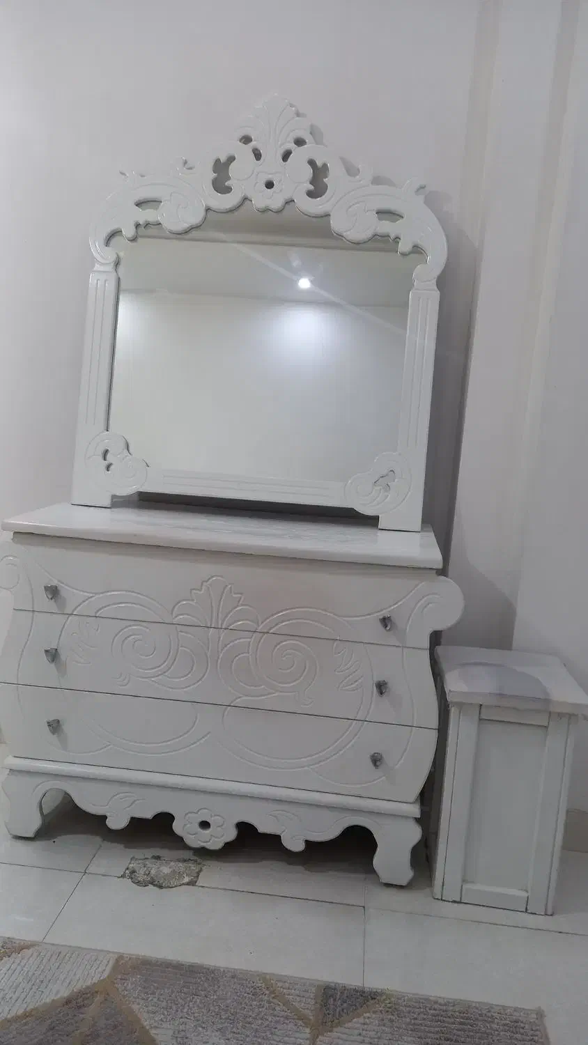 سرویس خواب|تخت و سرویس خواب|رشت, جهاد|دیوار