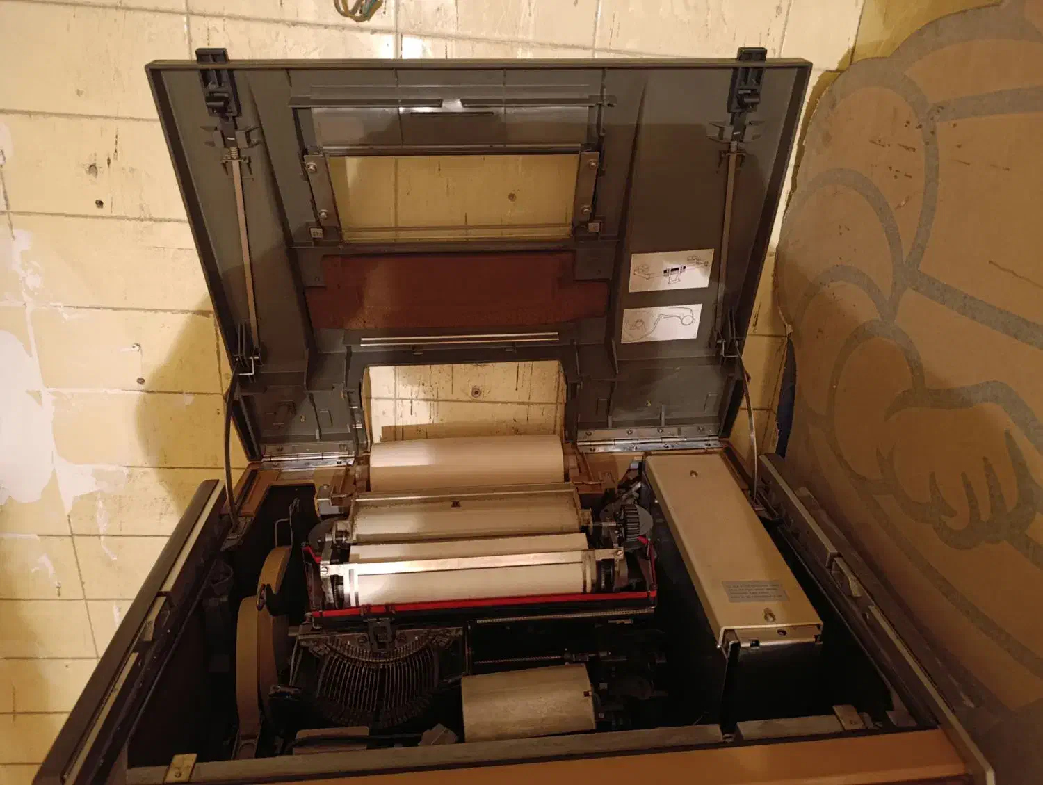 تله تایپ|کلکسیون اشیاء عتیقه|تهران, سنائی|دیوار