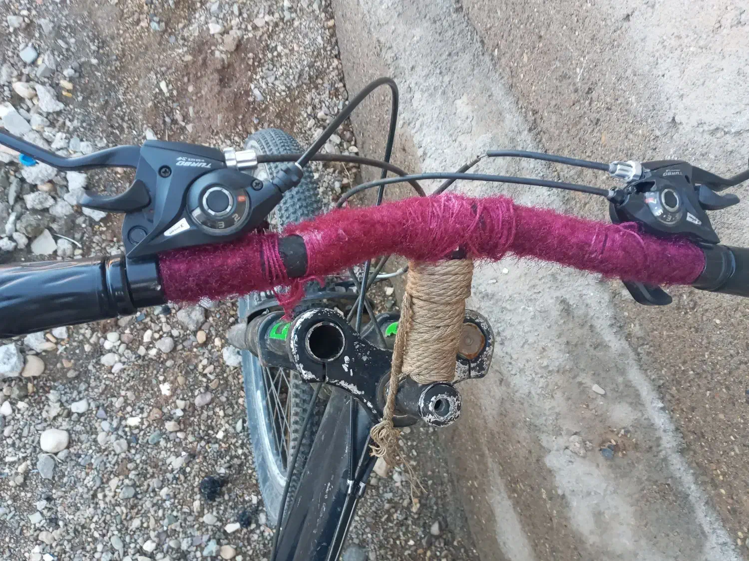 دوچرخه|دوچرخه، اسکیت، اسکوتر|اسفرورین, |دیوار