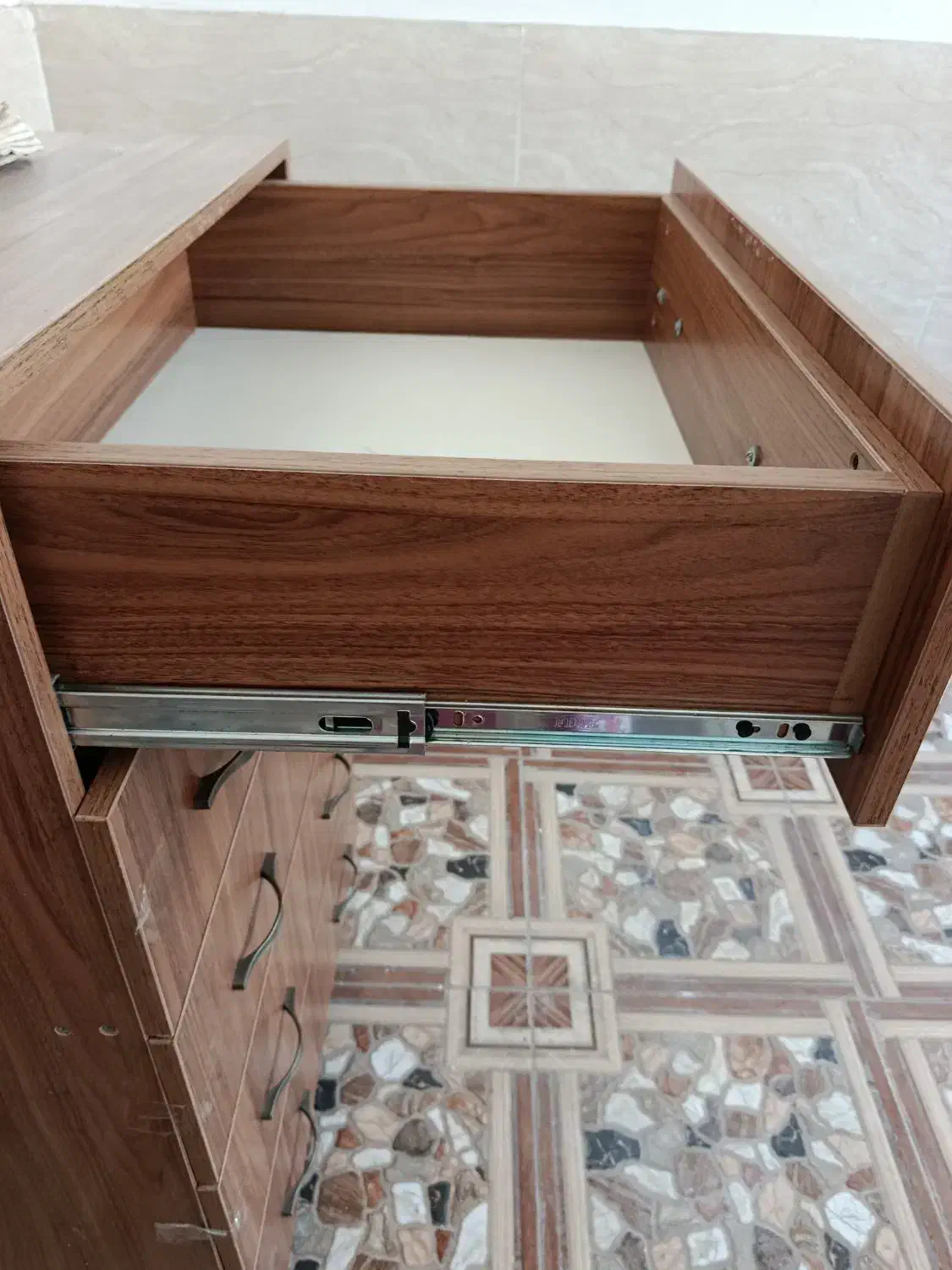 دراور|جاکفشی، کمد، دراور|املش, |دیوار