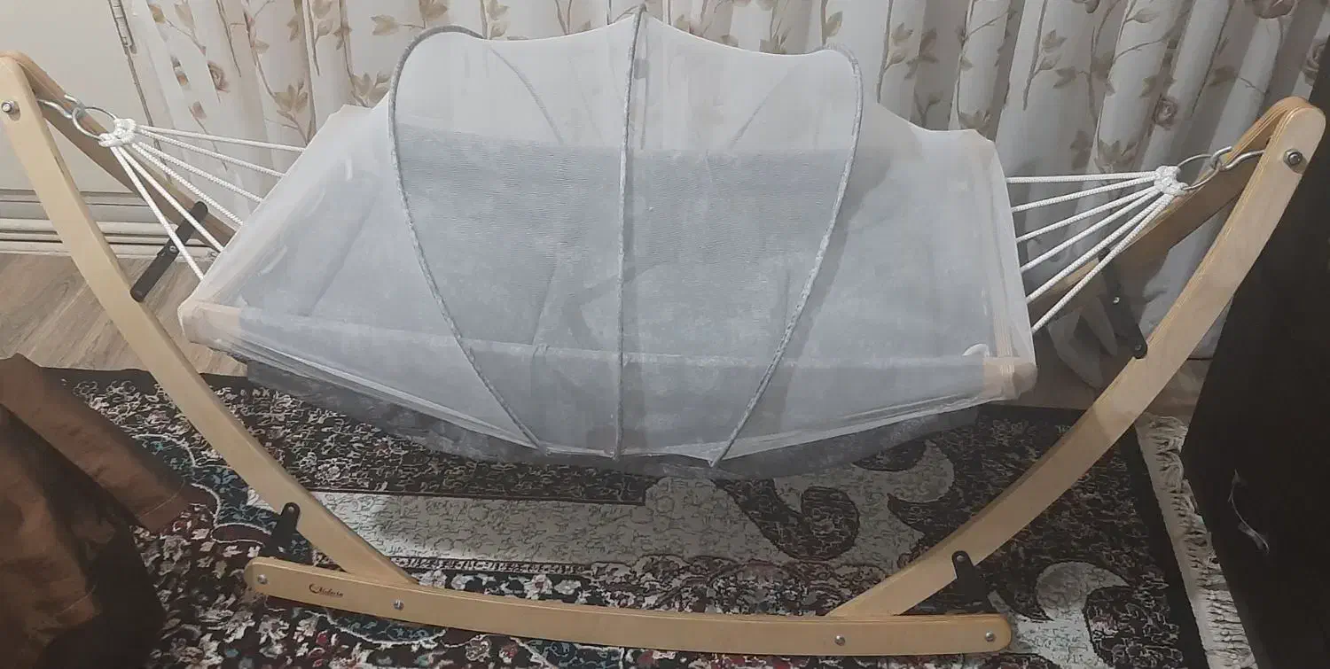 گهواره چوبی تاشو|اسباب و اثاث بچه|سمنان, |دیوار