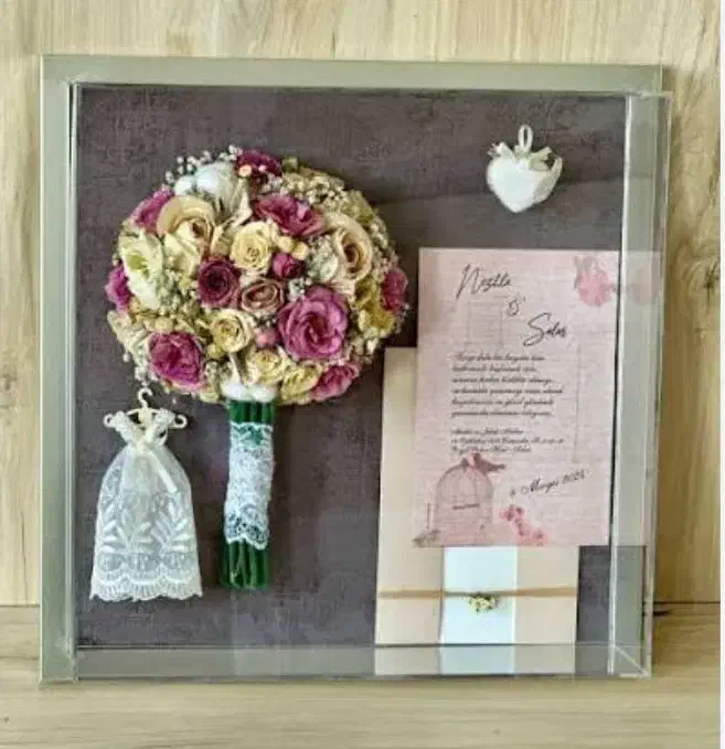 دسته گل عروس و خاطراتش رو قاب میکنیم|گل مصنوعی|یاسوج, |دیوار