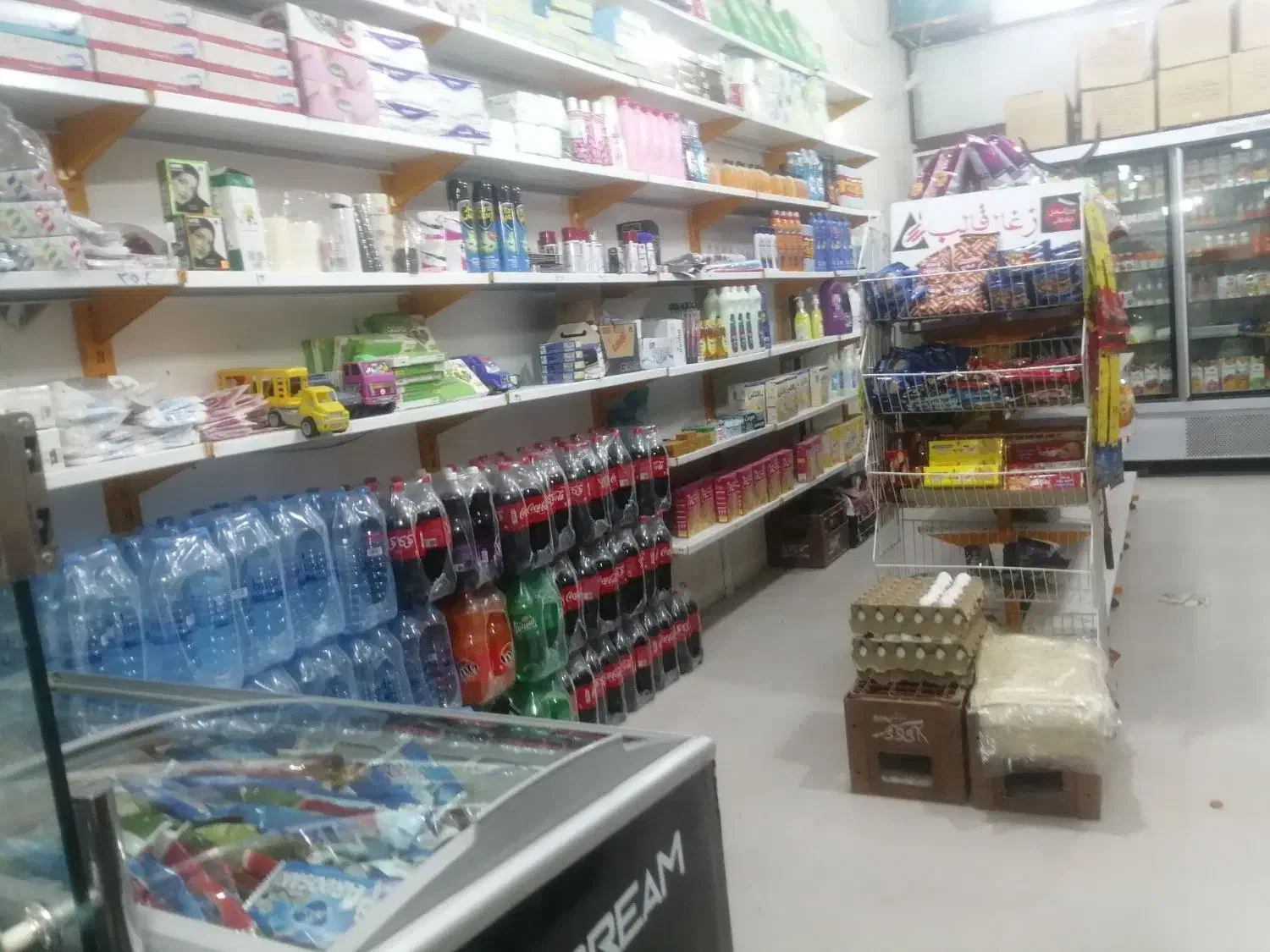 واگذاری فروشگاه مواد غذایی( سوپرمارکت)|اجارهٔ مغازه و غرفه|بجنورد, |دیوار