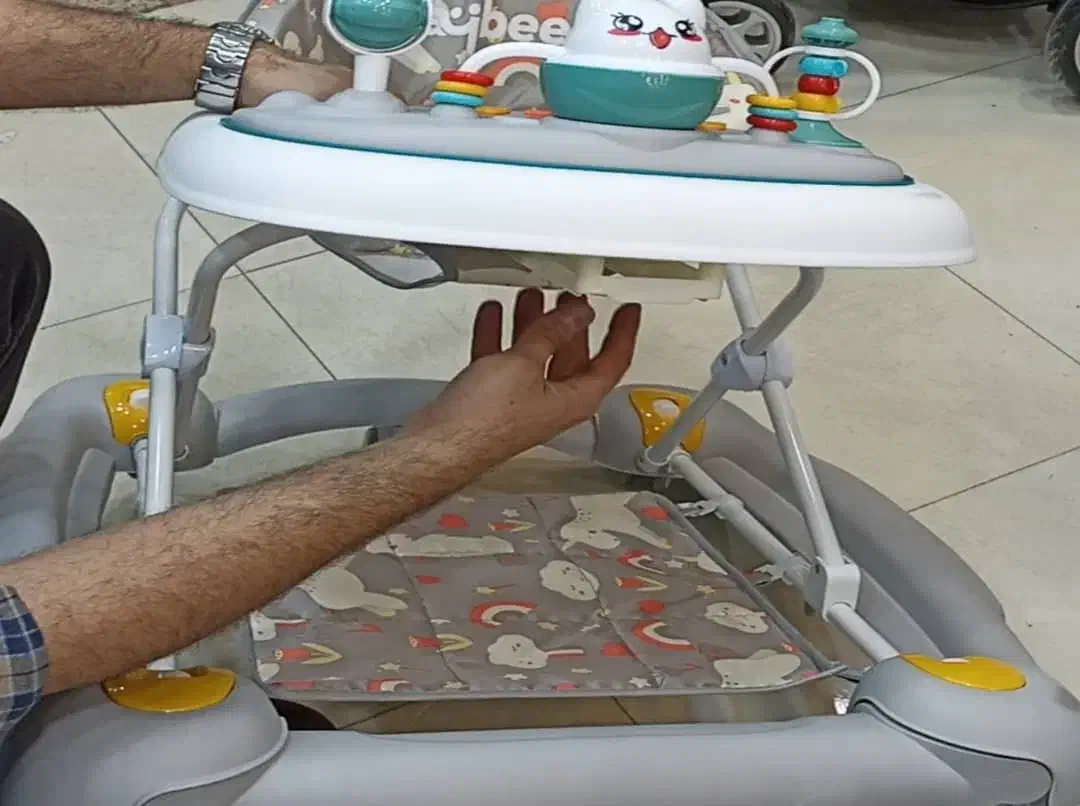 روروک مارک بی بی ودو عدد کریر مارک نی نی دی حد نو|اسباب و اثاث بچه|شیراز, قدوسی شرقی|دیوار