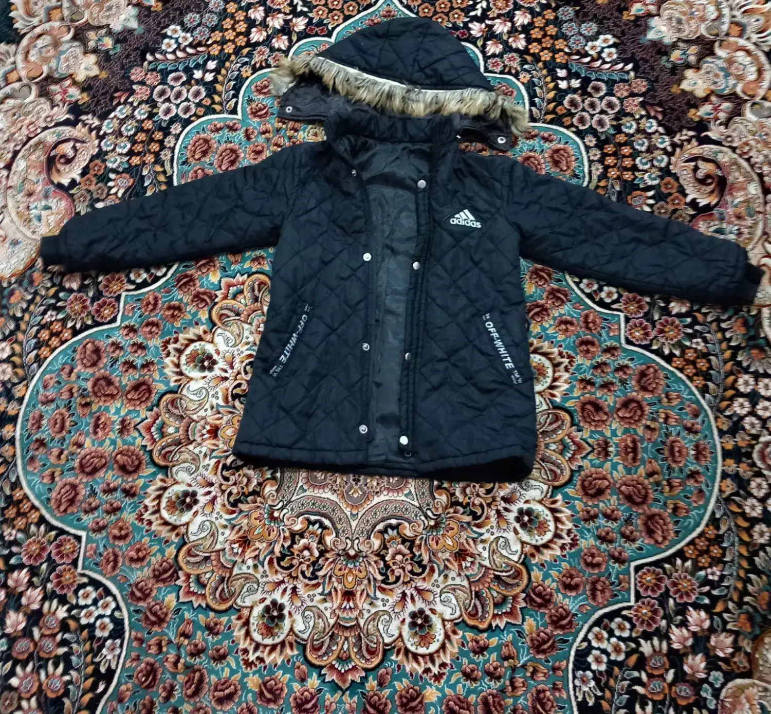 پالتو،کاپشن،پافر،مانتو|لباس|قم, حکمت شمالی|دیوار