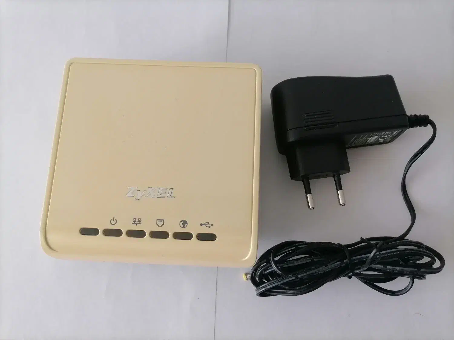 مودم ADSL2 Plus زایکسل مدل zyxel P-660RU|مودم و تجهیزات شبکه|سمنان, |دیوار