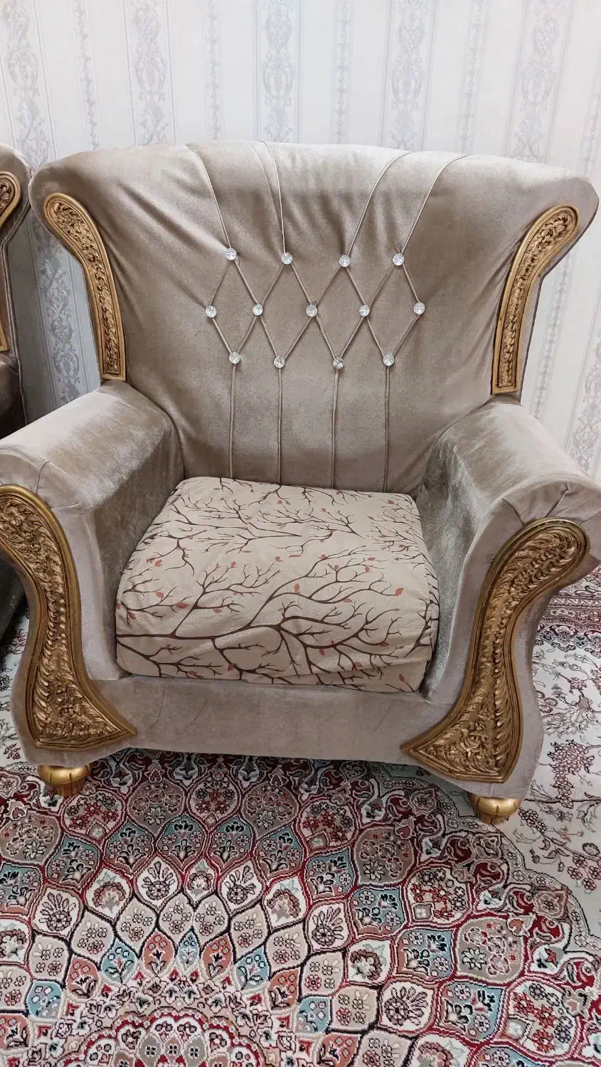 مبلمان هفت نفره و میز عسلی|مبلمان خانگی و میز عسلی|خرم‌آباد, |دیوار